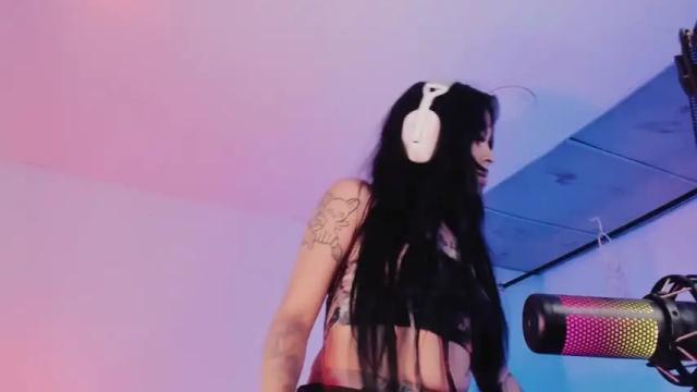 Image 7 of z_e_t_h_a Stream on Chaturbate on 15 months ago