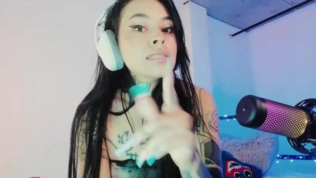 Image 12 of z_e_t_h_a Stream on Chaturbate on 15 months ago