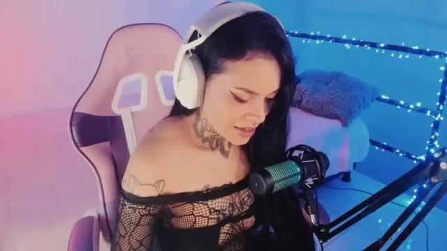 Image 11 of z_e_t_h_a Stream on Chaturbate on 15 months ago