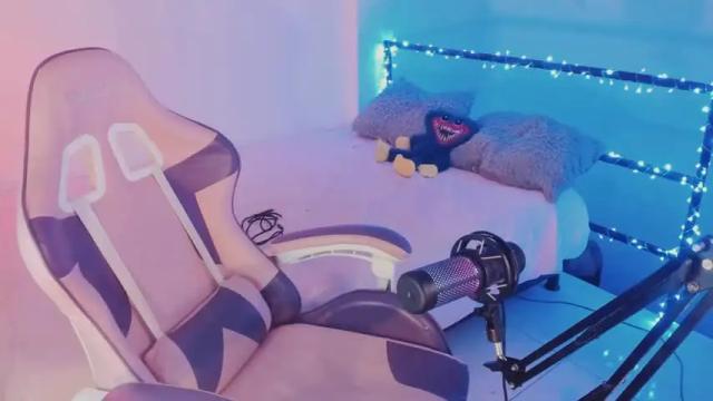 Image 12 of z_e_t_h_a Stream on Chaturbate on 15 months ago