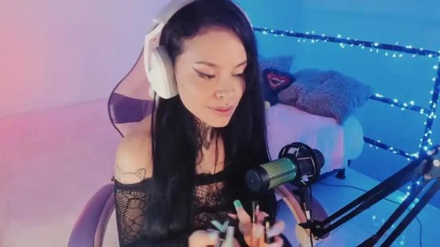 Image 7 of z_e_t_h_a Stream on Chaturbate on 15 months ago