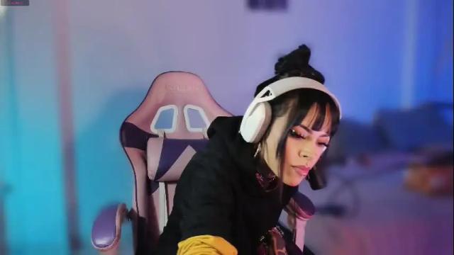 Image 8 of z_e_t_h_a Stream on Chaturbate on 2 months ago