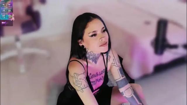 Image 2 of z_e_t_h_a Stream on Chaturbate on 2 months ago