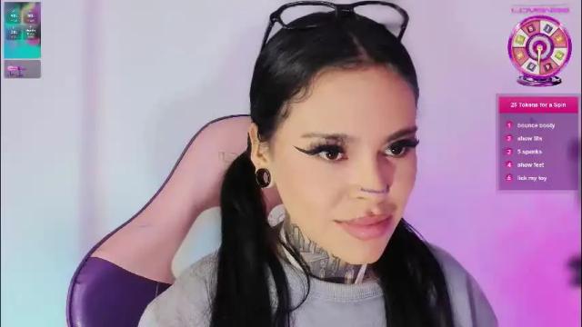 Image 2 of z_e_t_h_a Stream on Chaturbate on 1 month ago