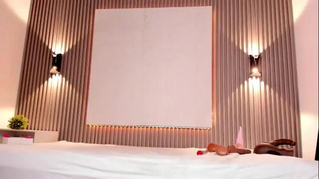 Image 3 of zafiiraa Stream on Chaturbate on 1 month ago