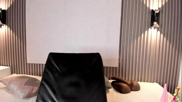 Image 4 of zafiiraa Stream on Chaturbate on 1 month ago
