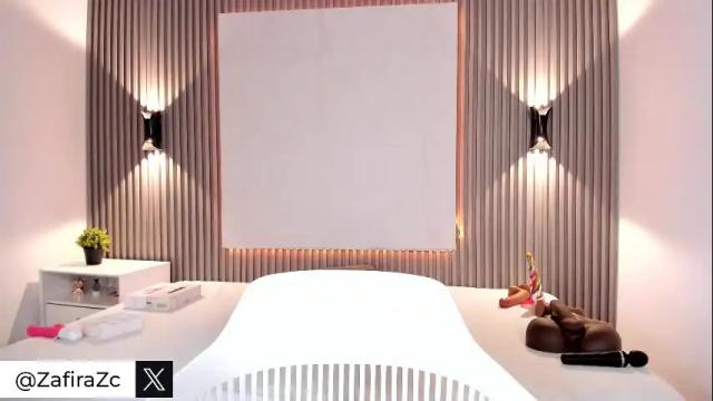 Image 8 of zafiiraa Stream on Chaturbate on 18 days ago