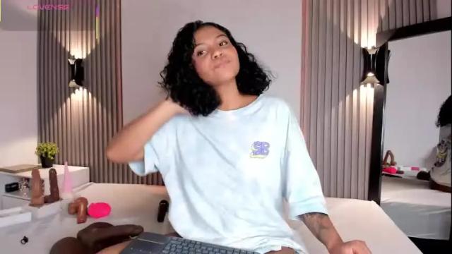 Image 7 of zafiiraa Stream on Chaturbate on 1 month ago