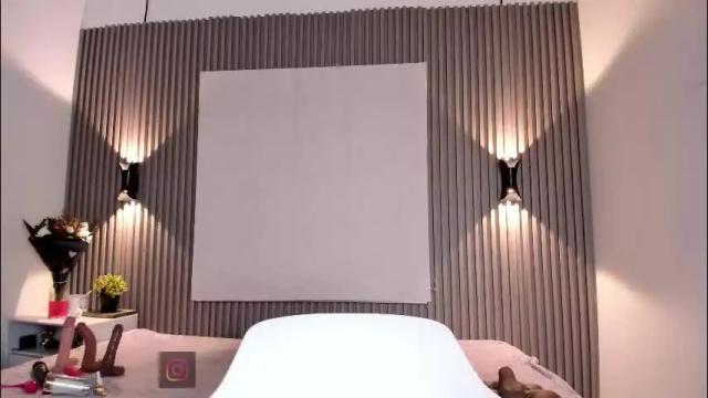 Image 7 of zafiiraa Stream on Chaturbate on 2 days ago
