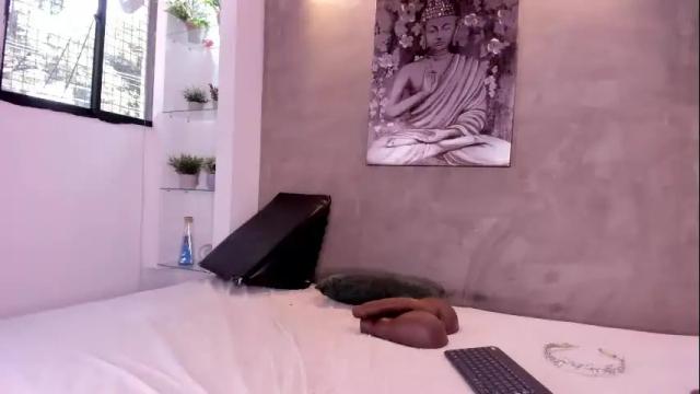 Image 10 of zafiiraa Stream on Chaturbate on 1 month ago