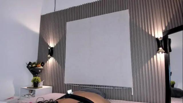 Image 4 of zafiiraa Stream on Chaturbate on 1 month ago