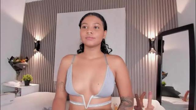 Image 12 of zafiiraa Stream on Chaturbate on 5 days ago