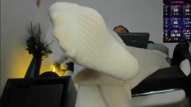 Image 2 of zafiro_winslow Stream on Chaturbate on 19 days ago