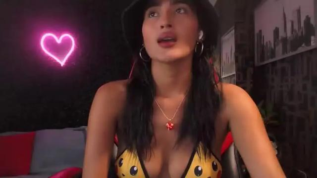 Image 6 of zaidafiore1 Stream on Chaturbate on 13 months ago