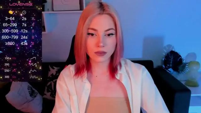 Image 7 of zairasmith Stream on Chaturbate on 16 months ago