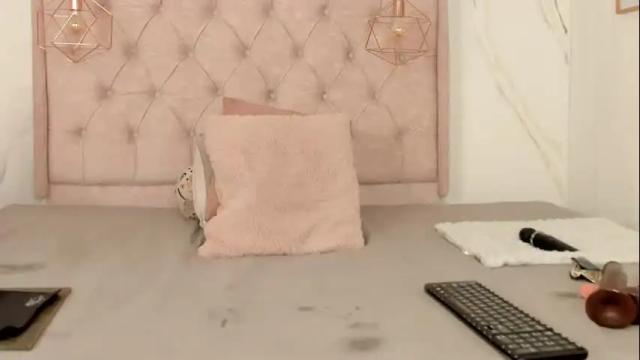 Image 2 of zamirasc Stream on Chaturbate on 1 month ago