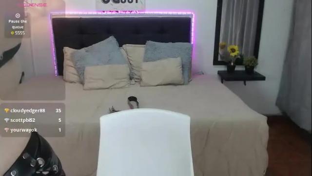 Image 3 of zamy_xx Stream on Chaturbate on 1 month ago
