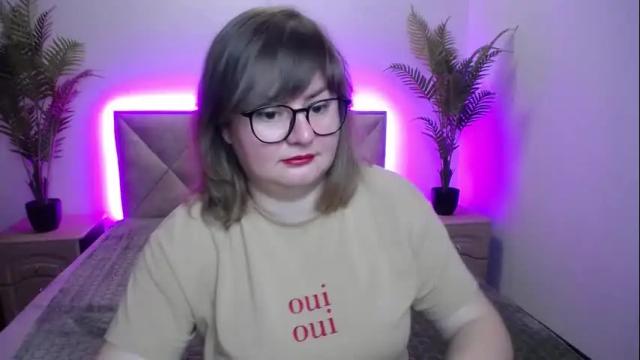 Image 3 of zannadreil Stream on Chaturbate on 1 month ago