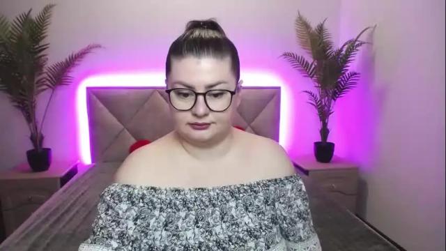 Image 2 of zannadreil Stream on Chaturbate on 28 days ago