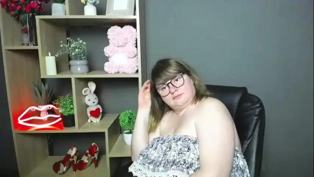 Image 8 of zannadreil Stream on Chaturbate on 16 days ago