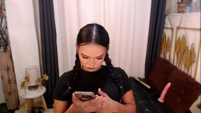 Image 10 of zaphiragoddess Stream on Chaturbate on 1 month ago