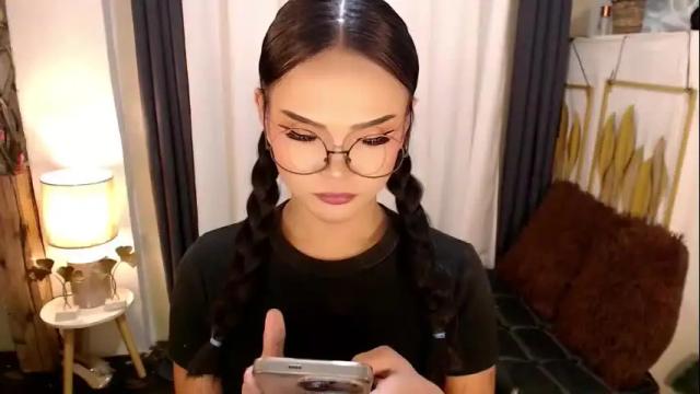 Image 2 of zaphiragoddess Stream on Chaturbate on 26 days ago