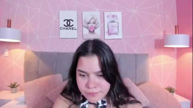Image 4 of zara__sweet Stream on Chaturbate on 1 month ago