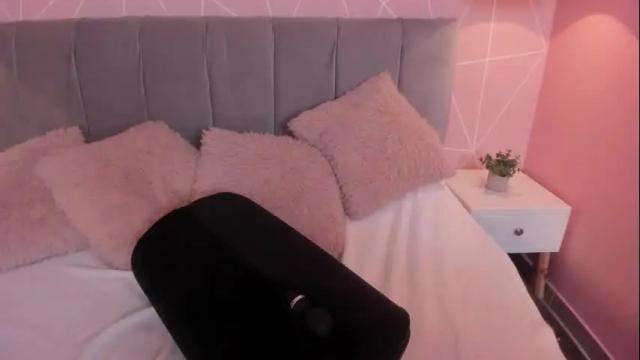 Image 6 of zara__sweet Stream on Chaturbate on 14 days ago