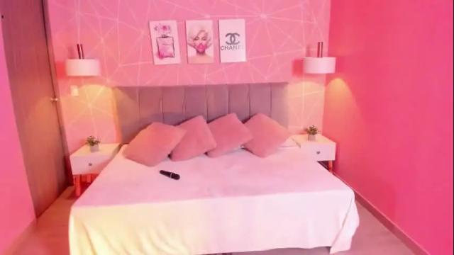 Image 7 of zara__sweet Stream on Chaturbate on 10 days ago