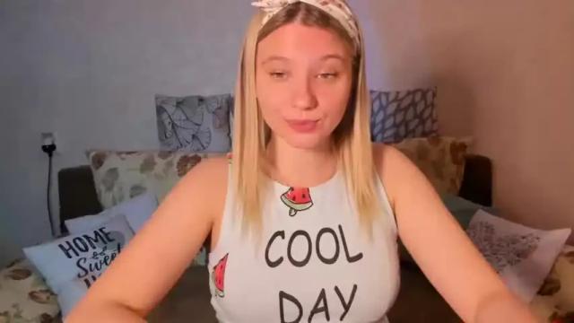 Image 12 of zara_bloempje Stream on Chaturbate on 14 months ago