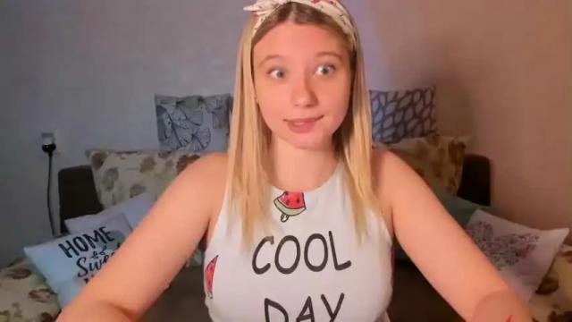 Image 3 of zara_bloempje Stream on Chaturbate on 14 months ago