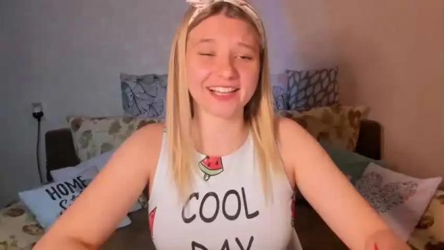 Image 6 of zara_bloempje Stream on Chaturbate on 14 months ago