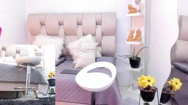 Image 11 of zara_jhonson Stream on Chaturbate on 17 months ago