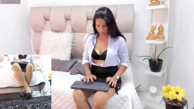 Image 8 of zara_jhonson Stream on Chaturbate on 17 months ago