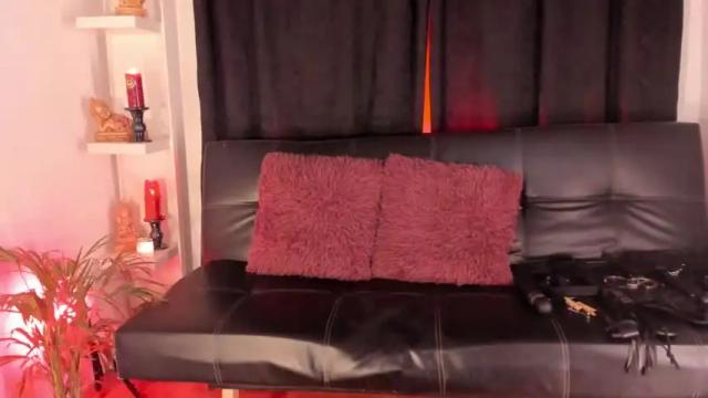 Image 3 of zara_jhonson Stream on Chaturbate on 16 months ago