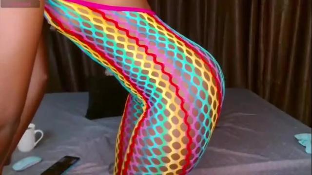 Image 7 of zara_lae Stream on Chaturbate on 4 months ago