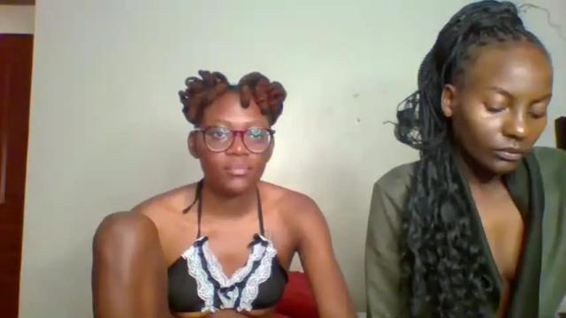 Image 2 of zara_lia Stream on Chaturbate on 17 months ago