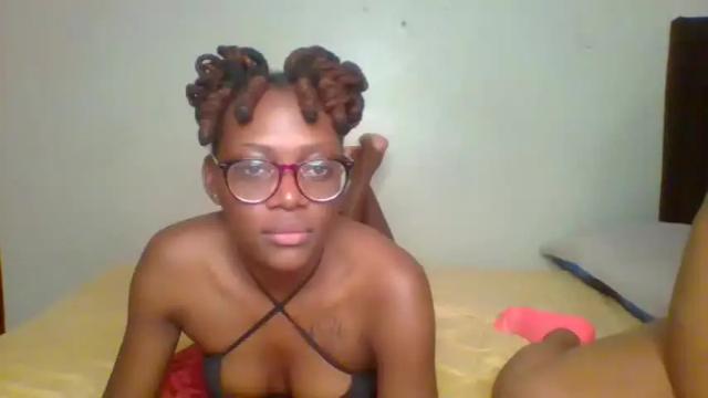 Image 12 of zara_lia Stream on Chaturbate on 17 months ago