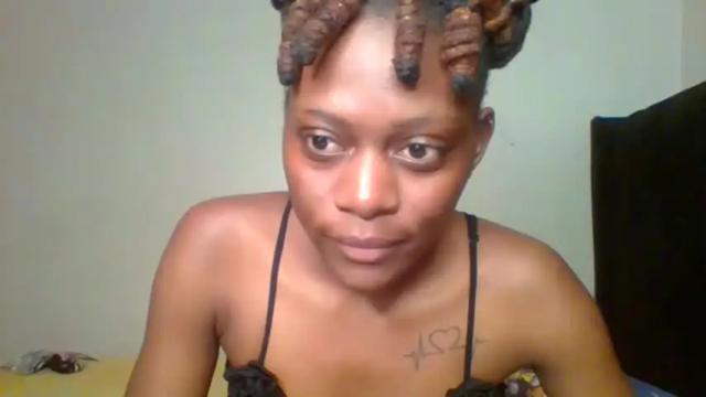 Image 4 of zara_lia Stream on Chaturbate on 17 months ago