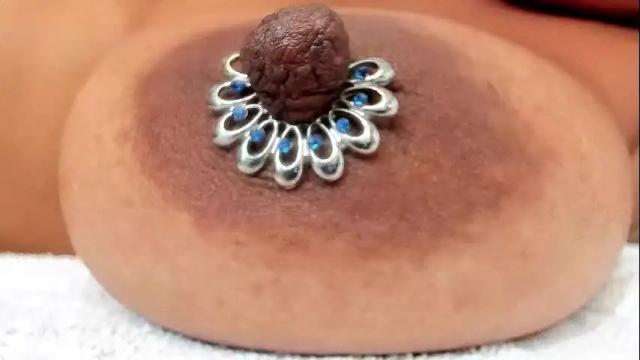 Image 3 of zara_lopez Stream on Chaturbate on 1 month ago