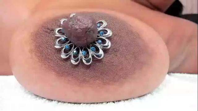 Image 2 of zara_lopez Stream on Chaturbate on 18 days ago