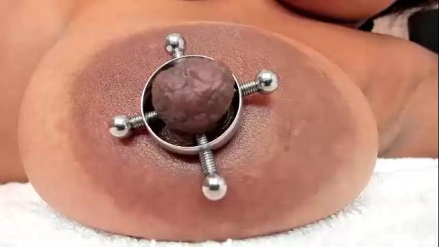 Image 12 of zara_lopez Stream on Chaturbate on 12 days ago