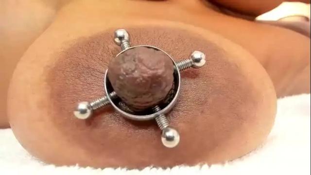 Image 12 of zara_lopez Stream on Chaturbate on 1 month ago