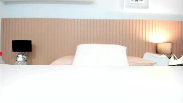Image 12 of zara_lopez Stream on Chaturbate on 1 month ago
