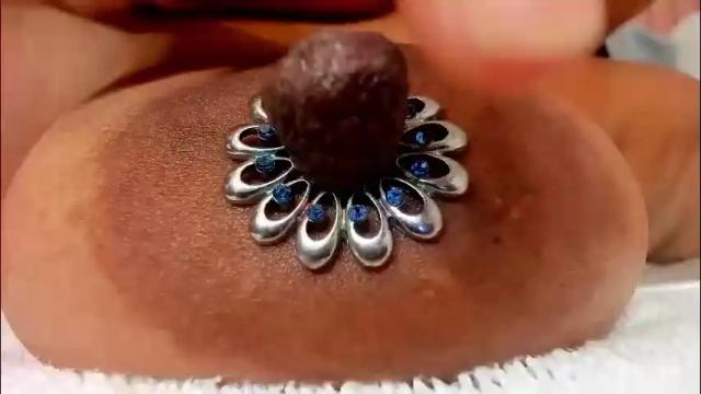 Image 4 of zara_lopez Stream on Chaturbate on 1 month ago