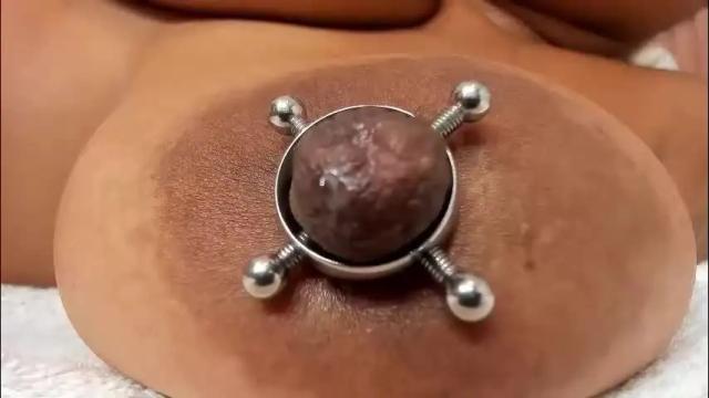 Image 8 of zara_lopez Stream on Chaturbate on 1 month ago