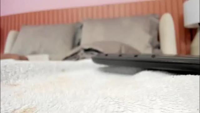 Image 6 of zara_lopez Stream on Chaturbate on 24 days ago