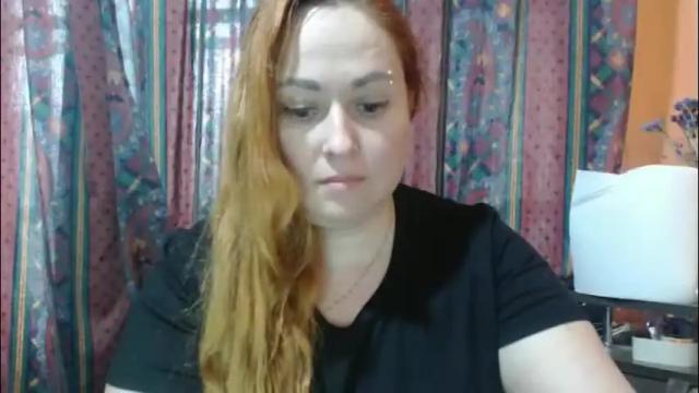 Image 2 of zara_red Stream on Chaturbate on 2 months ago