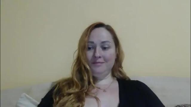 Image 4 of zara_red Stream on Chaturbate on 21 days ago