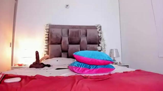 Image 12 of zaraablack Stream on Chaturbate on 14 months ago